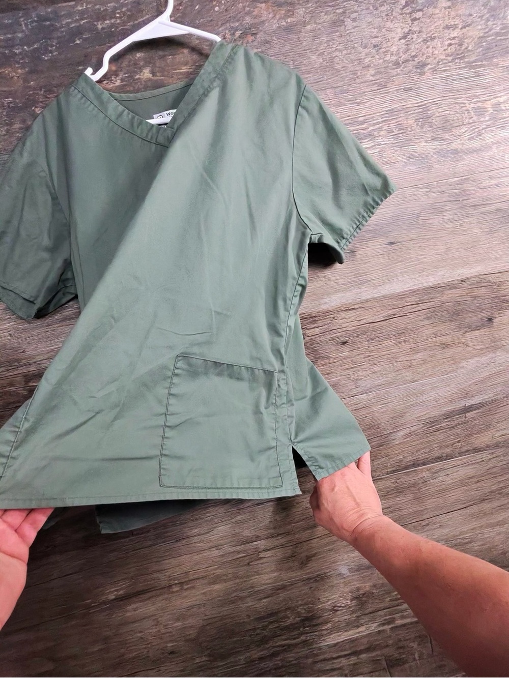 WonderWink Olive Green V-Neck Scrub Top - Picture 10 of 11
